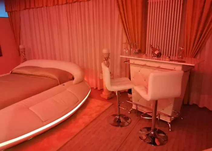 Dolcevita Boutique * بولونيا